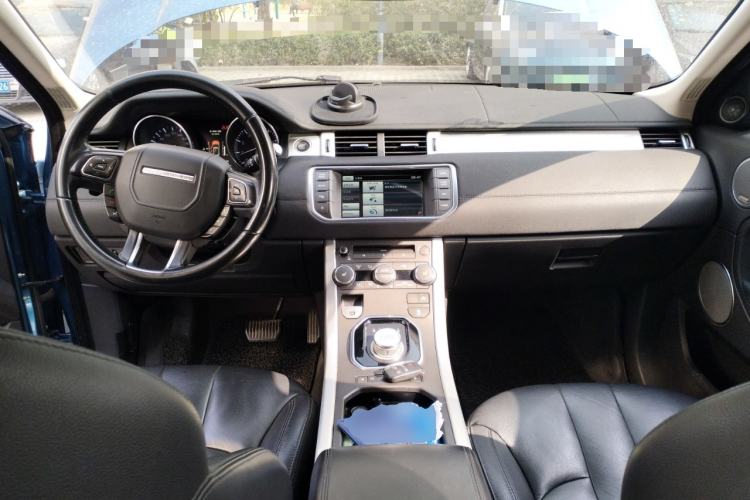 Used Land Rover Range Evoque 2015 2.0T Five-Door Zhiyao Edition Center Console