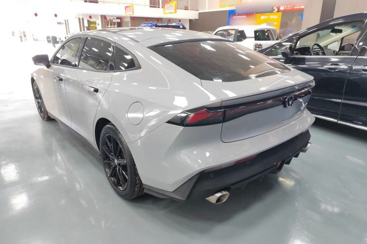 Used CHANGAN UNI-V 2022 1.5T Prestige Version Exterior 2