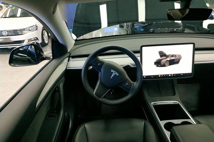 Used Tesla Model Y 2023 Rear-Wheel-Drive Version