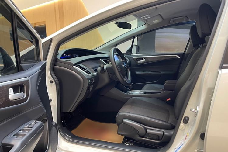 Used Honda Jade 2016 1.8L Automatic Comfort Version 5 Seats
