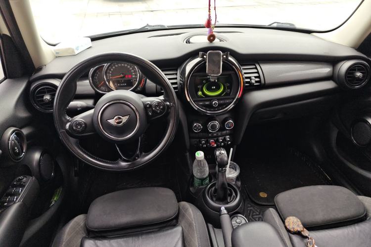 Used MINI MINI 2016 1.5T COOPER Five-Door Edition