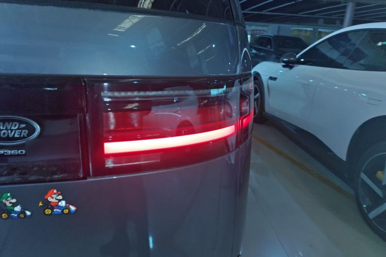 Used Land Rover Discovery 2021 360 PS R-Dynamic SE