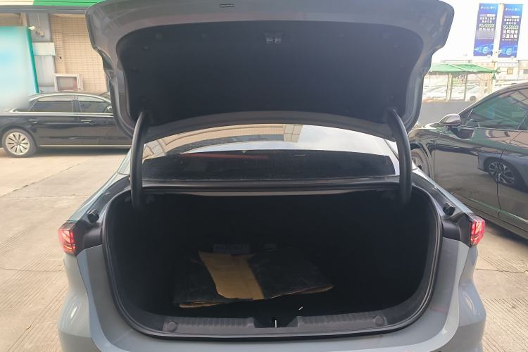 Used Geely Galaxy L6 2023 125km Starship
