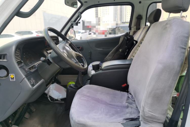Used Jinbei Hiace 2014 2.0L 5th Generation Kuaiyunwang Business Version 4G20B Left Front Seat