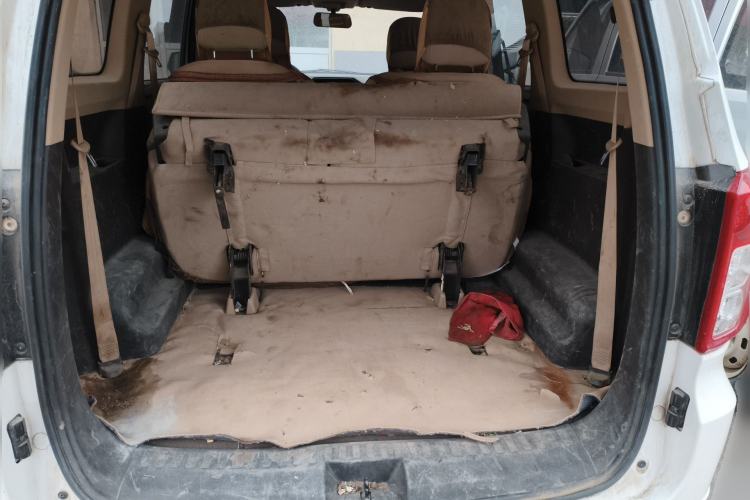 Used Wuling Hongguang 2021 1.5L S Standard Version LAR Trunk