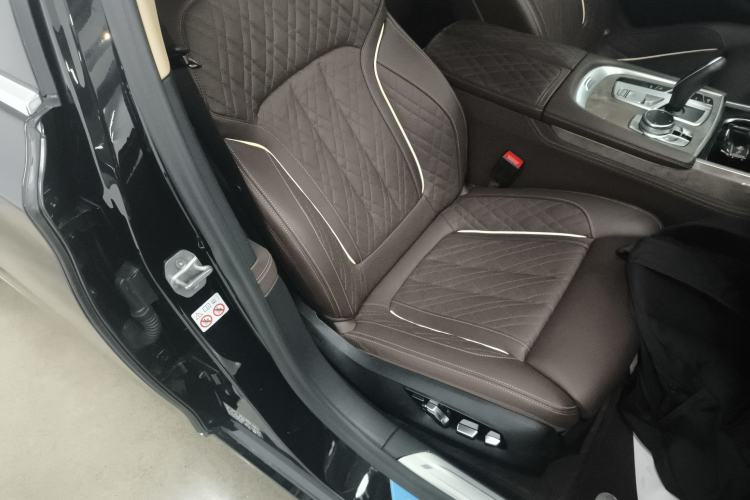 Used BMW 7 Series 2021 740Li Leading Edition Luxury Package
