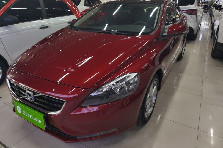 Used Volvo V40 2016 T3 Zhiyi Edition