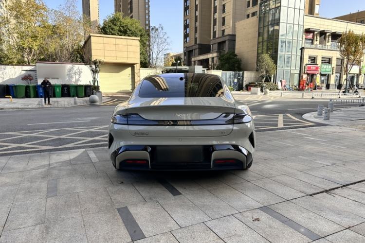 Used Xiaomi Auto SU7 2024 Rear-Drive Ultra-Long Range Advanced Pro-Level Intelligent Driving Version
