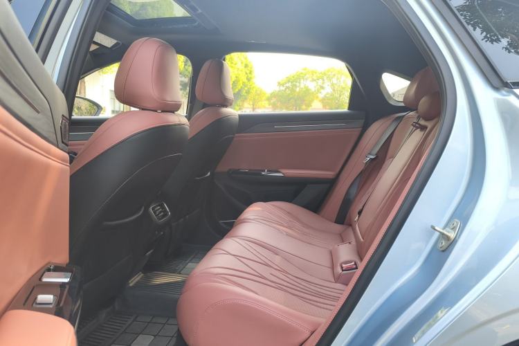 Used Geely Galaxy L6 2025 EM-i 140km Starship Edition
