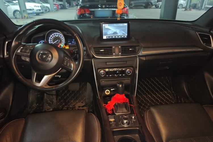 Used Mazda CX-4 2016 2.0L Automatic 2WD Blue Sky Luxury Edition Center Console