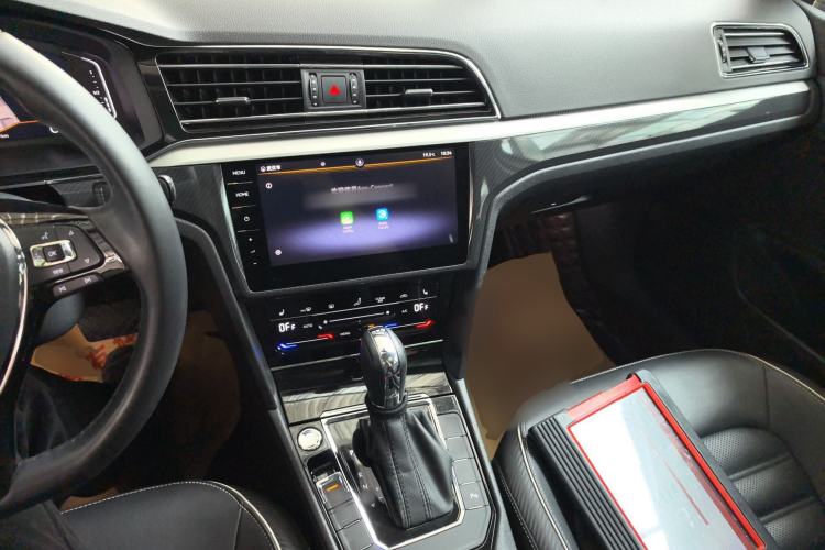 Used Volkswagen Lamando 2021 280TSI DSG Luxury Phantom Edition Center Console