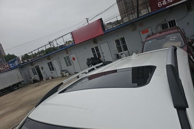 Used CHANGAN CS35 2017 1.6L Manual Luxury Model Roof