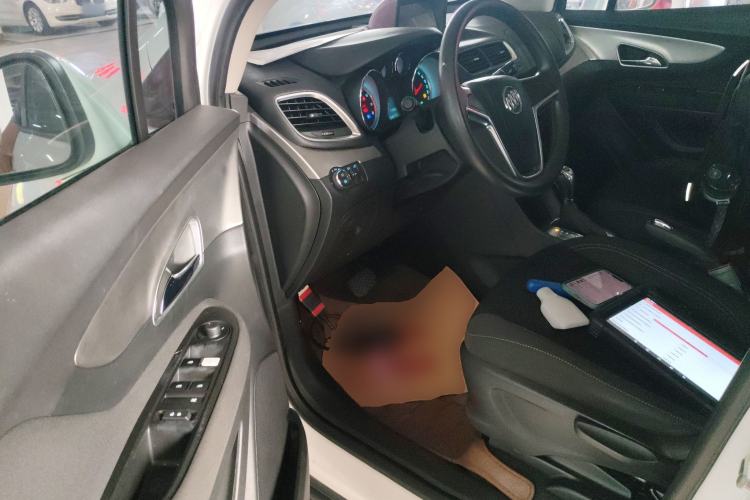 Used Buick Encore 2014 1.4T Automatic Two-Wheel Drive Urban Elite Model Left Front Seat