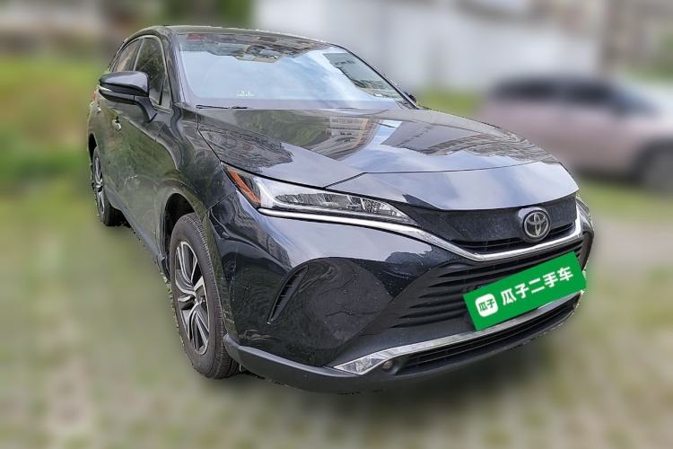 Used Toyota Harrier 2022 2.0L CVT Two-Wheel Drive Luxury Edition Front Right 45 Deg