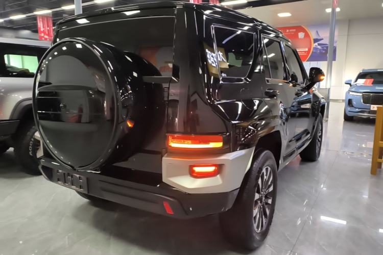 Used Tank 700 New Energy 2024 Hi4-T Extreme Edition Rear Right 45 Deg