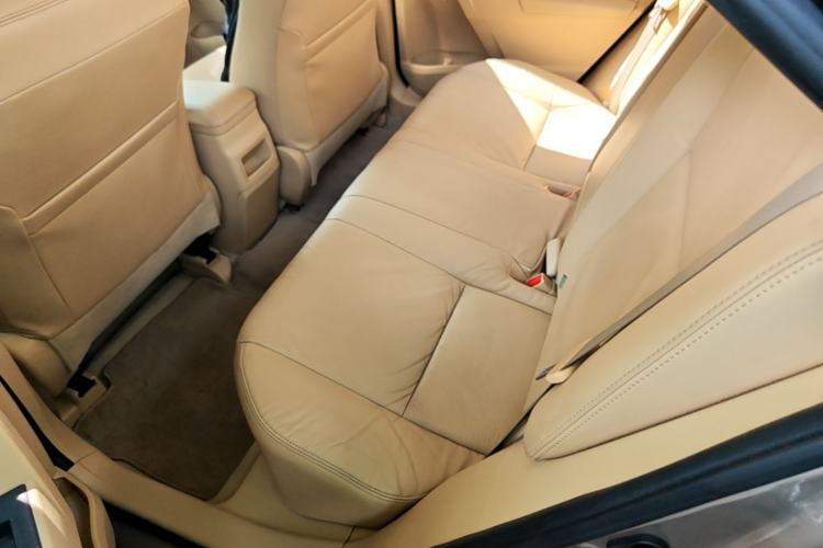 Used Toyota Corolla 2014 1.6L Manual GL-i Leather Edition