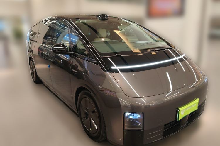 Used Li Auto MEGA 2024 Ultra Model Front Right 45 Deg