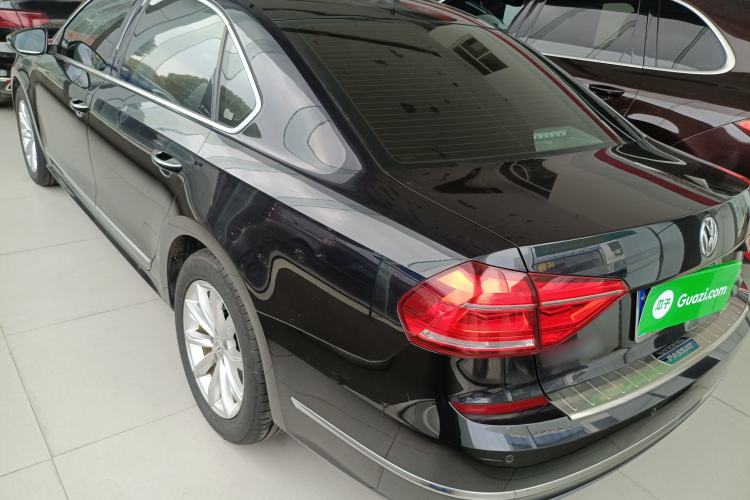 Used Volkswagen Passat 2017 330TSI DSG Luxury Edition Rear Left 45 Deg