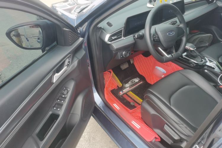 Used Ford Escort 2021 1.5L Automatic Diamond Edition
