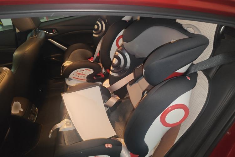 Used Mazda Atenza 2015 2.0L Blue Sky Luxury Edition