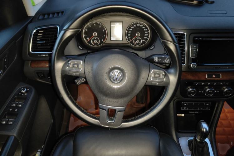 Used Volkswagen Sharan 2013 2.0 TSI Comfort Model
