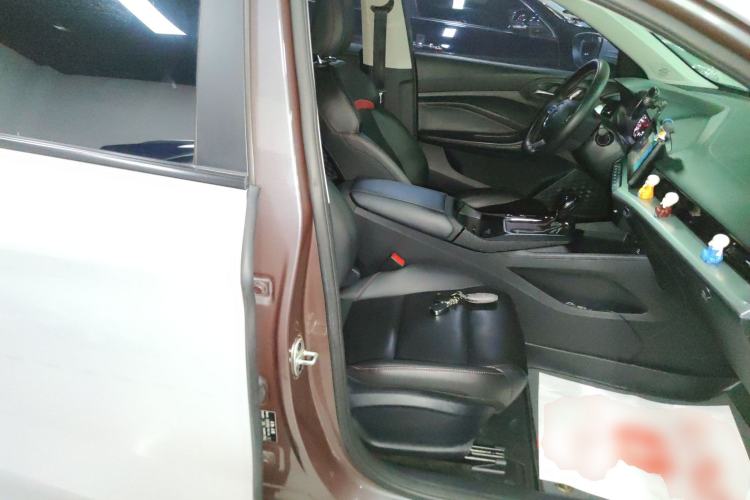 Used MG 5 2021 180 DVVT CVT Youthful Style Edition
