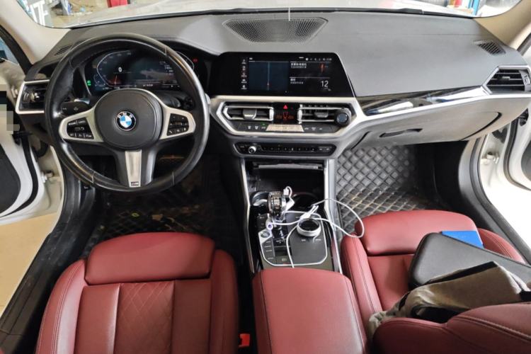 Used BMW 3 Series 2021 Facelifted 320Li M Sport Package Center Console