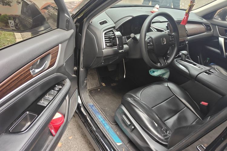 Used Honda Avancier 2017 240TURBO Two-Wheel Drive Elite Edition