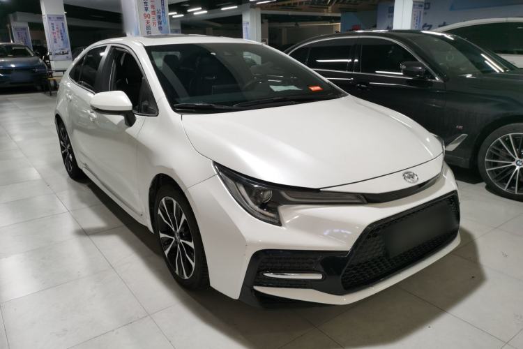 Used Toyota Levin 2021 185T CVT Sport Edition Front Right 45 Deg