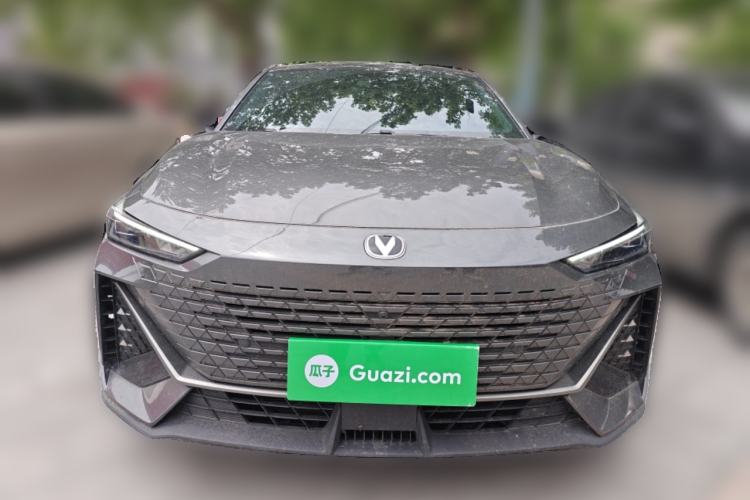 Used CHANGAN UNI-V 2022 1.5T Prestige Version
