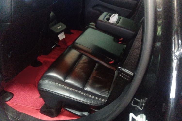 Used Jeep Grand Cherokee 2015 3.0L Comfort Navigation Edition Left Rear Seat