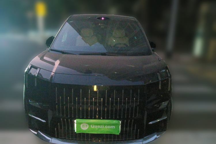 Used Zeekr 009 2024 Six-Seat Executive Version 4WD 108 kWh
