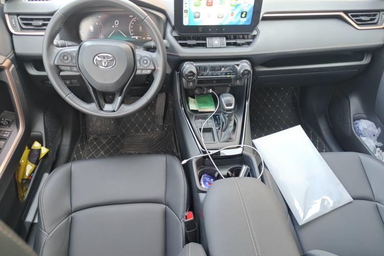 Used Toyota Wildlander 2024 2.0L CVT Two-Wheel Drive Urban Edition
