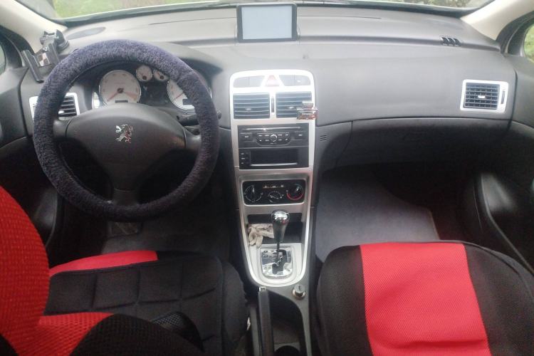 Used Peugeot 307 2010 Hatchback 1.6L Automatic Comfort Edition