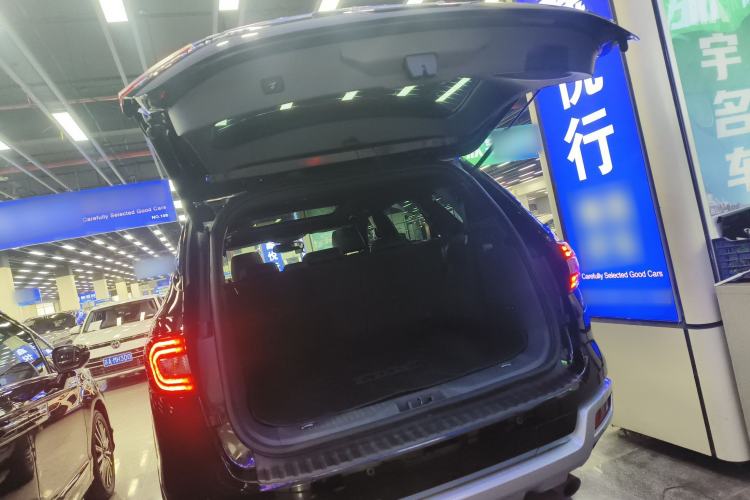 Used Ford Everest 2016 2.0T Gasoline Automatic 4x4 Flagship Edition Trunk