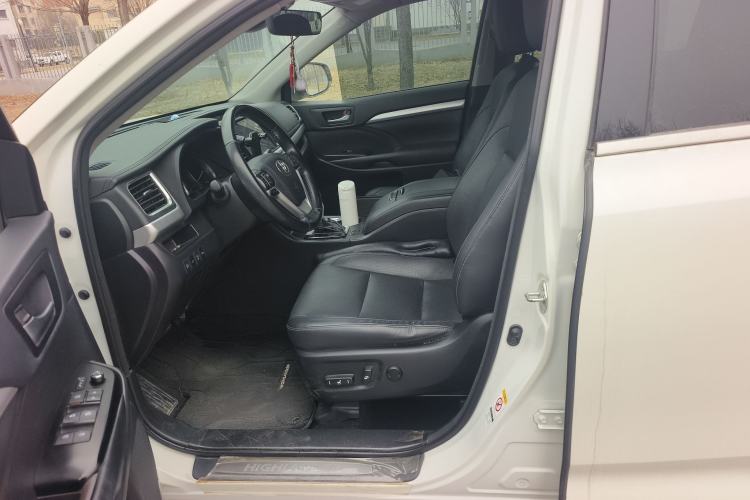 Used Toyota Highlander 2018 2.0T Four-Wheel Drive Prestige Version 7 Seats China VI Standard