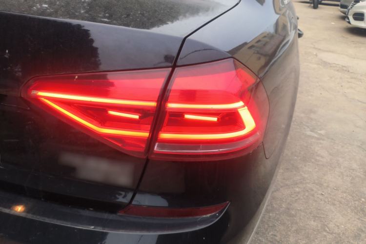 Used Volkswagen Passat 2017 330TSI DSG Luxury Edition
