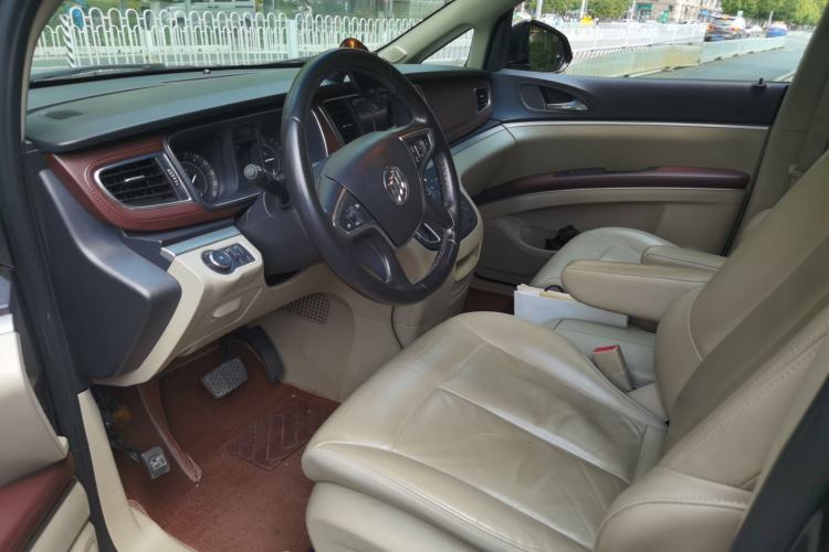 Used Buick GL8 2018 28T Luxury Model China VI Standard
