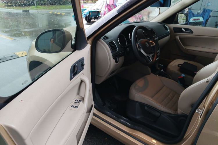 Used Skoda Yeti 2016 1.4TSI DSG Style Edition Interior 3