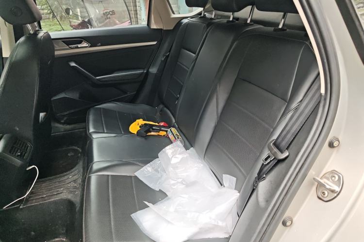 Used Volkswagen Lavida 2019 1.5L Automatic Comfort Edition China VI Standard Left Rear Seat