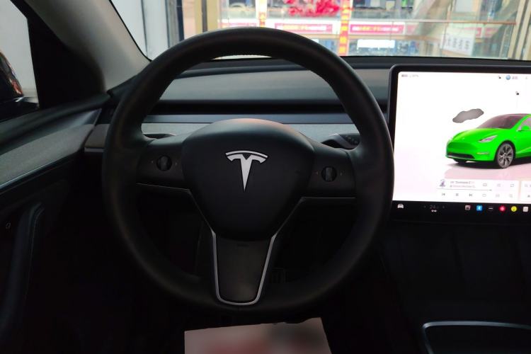 Used Tesla Model Y 2024 Long-Range All-Wheel-Drive Version
