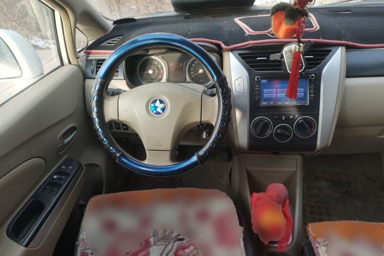 Used Venucia D50 2013 1.6L Manual Luxury Edition
