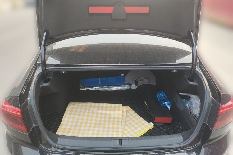 Used Volkswagen Magotan 2020 330TSI DSG Luxury Edition Trunk