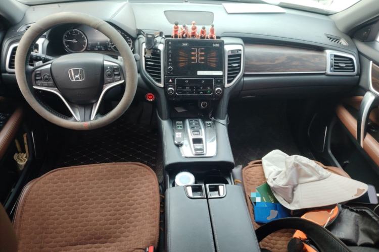 Used Honda UR-V 2017 370TURBO 2WD Prestige Edition China V Center Console