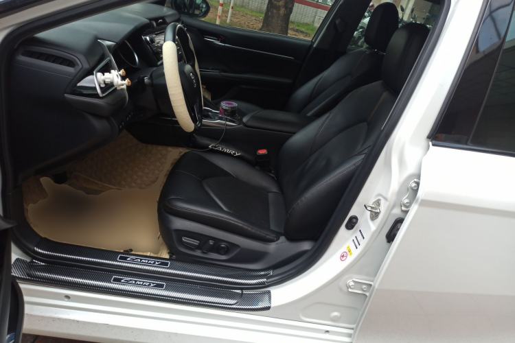 Used Toyota Camry 2018 2.5G Luxury Edition Left Front Seat