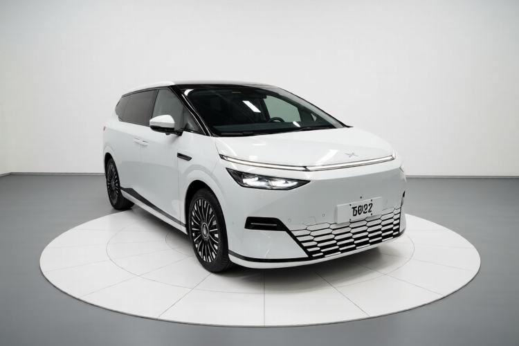 Used XPeng X9 2025 740 Ultra-Long Range Max
