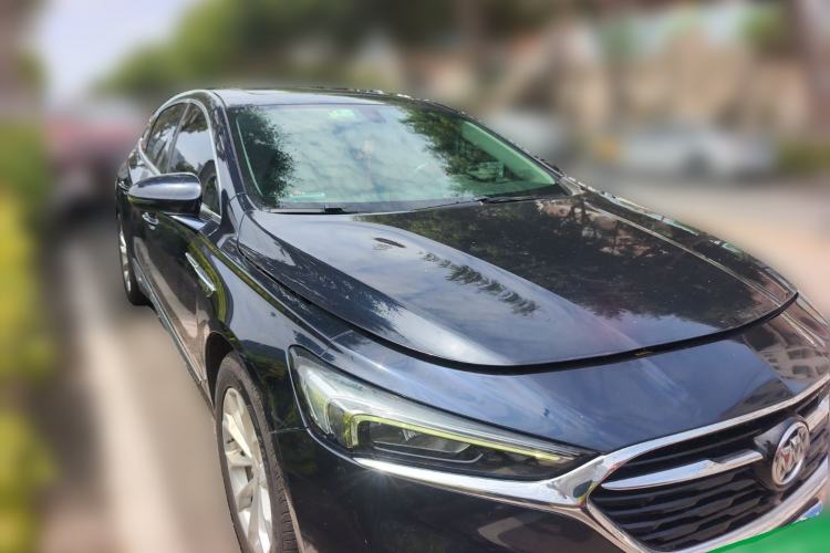 Used Buick LaCrosse 2021 552T Luxury Version Front Right 45 Deg