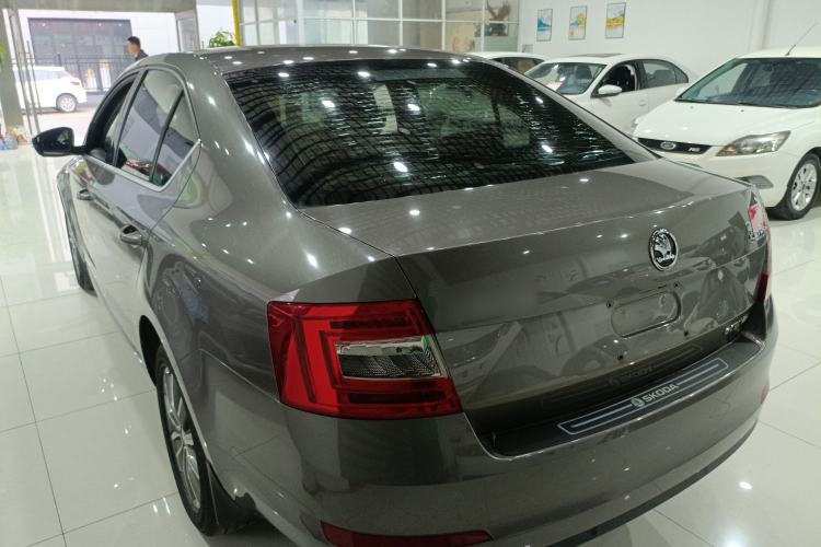 Used Skoda Octavia 2017 1.6L Automatic Chuanxing Edition
