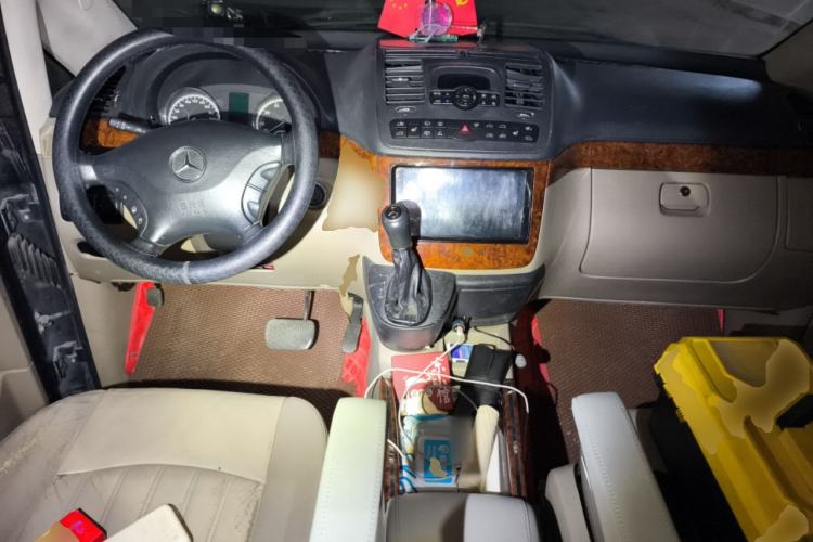 Used Mercedes-Benz Viano 2011 2.5L Navigator Edition
