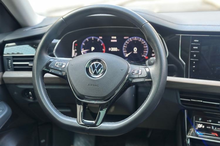 Used Volkswagen Passat 2020 Revised Version 330TSI Luxury Edition China VI Standard